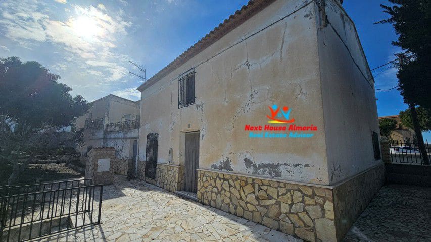 5 soveværelse Finca/Landehus til salg i La Cinta med garage - € 109.000 (Ref: 8488784)