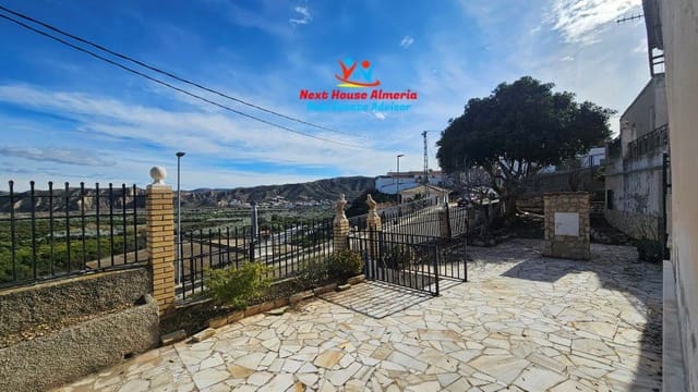 Finca/Casa Rural de 5 habitaciones en La Cinta, Arboleas en venta con garaje - 109.000 € (Ref: 8488784)