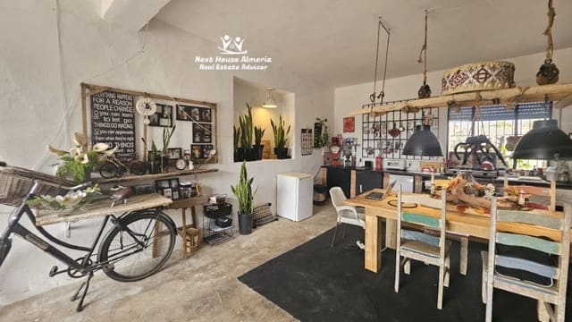 7 makuuhuone Omakotitalo myytävänä paikassa Las Vertientes, Cúllar mukana 
autotalli - 165 000 € (Ref: 8536407)