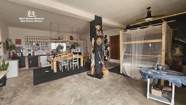 7 makuuhuone Omakotitalo myytävänä paikassa Las Vertientes, Cúllar mukana 
autotalli - 165 000 € (Ref: 8536407)