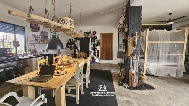 7 makuuhuone Omakotitalo myytävänä paikassa Las Vertientes, Cúllar mukana 
autotalli - 165 000 € (Ref: 8536407)