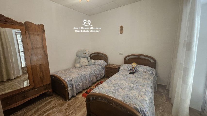 5 soveværelse Byhus til salg i Oria - € 79.999 (Ref: 8541956)