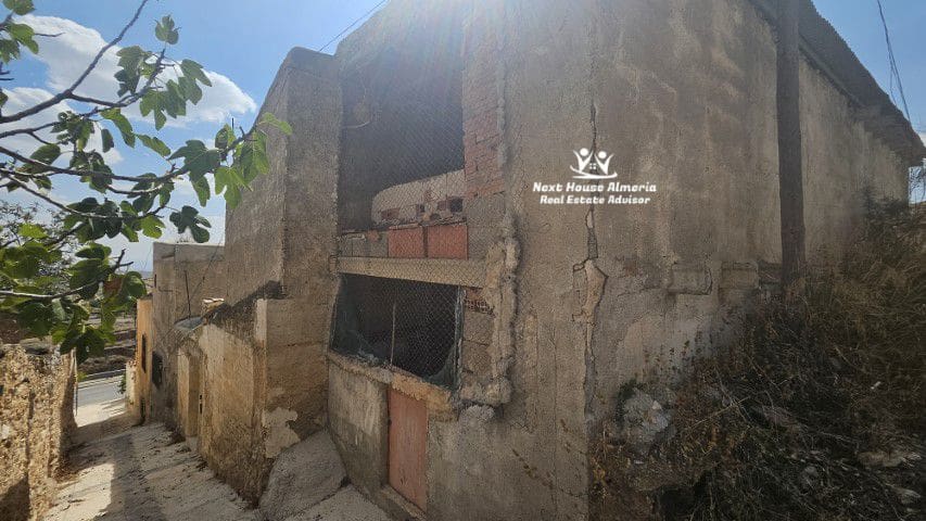 5 soveværelse Byhus til salg i Oria - € 79.999 (Ref: 8541956)