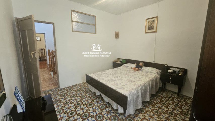 5 soveværelse Byhus til salg i Oria - € 79.999 (Ref: 8541956)