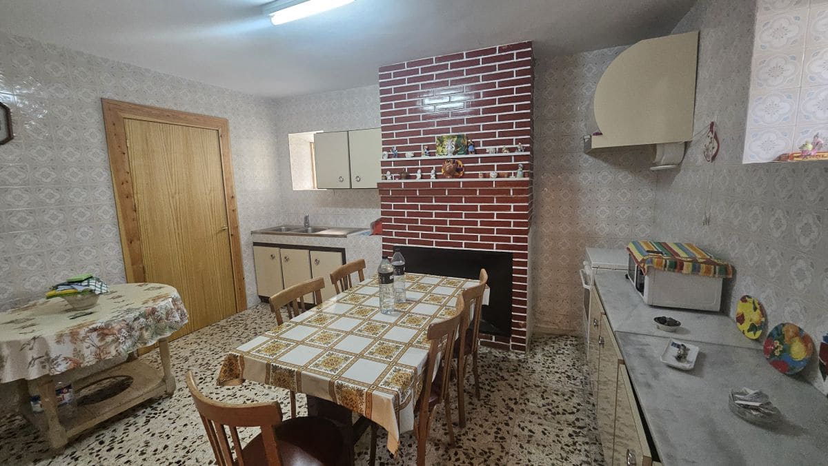 5 soveværelse Byhus til salg i Oria - € 79.999 (Ref: 8541956)