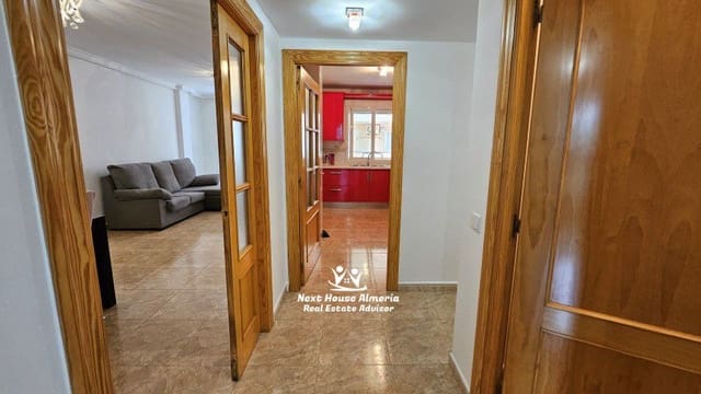 3 makuuhuone Huoneisto myytävänä paikassa Albox mukana 
autotalli - 99 950 € (Ref: 8927243)