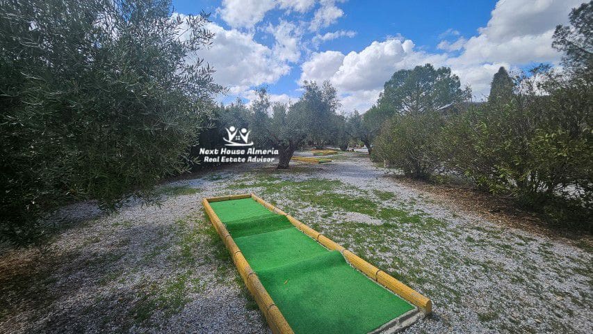 18 soveværelse Finca/Landehus til salg i Pozo Alcon med garage - € 835.000 (Ref: 8927244)