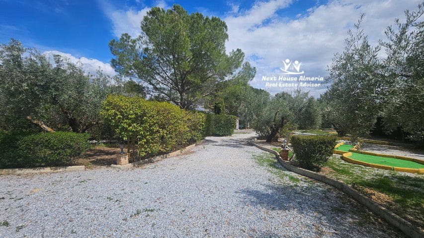 18 soveværelse Finca/Landehus til salg i Pozo Alcon med garage - € 835.000 (Ref: 8927244)