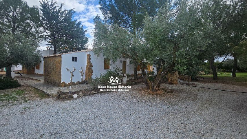 18 soveværelse Finca/Landehus til salg i Pozo Alcon med garage - € 835.000 (Ref: 8927244)