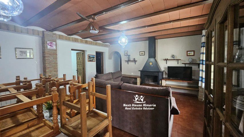 18 soveværelse Finca/Landehus til salg i Pozo Alcon med garage - € 835.000 (Ref: 8927244)