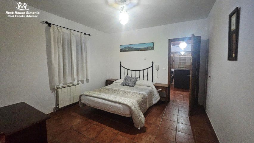 18 soveværelse Finca/Landehus til salg i Pozo Alcon med garage - € 835.000 (Ref: 8927244)