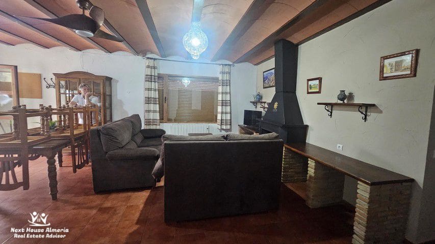 18 soveværelse Finca/Landehus til salg i Pozo Alcon med garage - € 835.000 (Ref: 8927244)