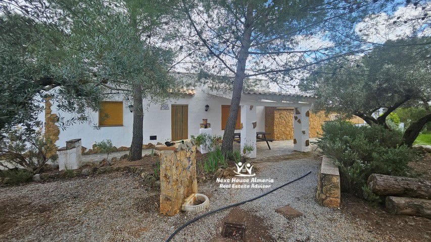 18 soveværelse Finca/Landehus til salg i Pozo Alcon med garage - € 835.000 (Ref: 8927244)