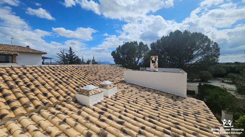 18 soveværelse Finca/Landehus til salg i Pozo Alcon med garage - € 835.000 (Ref: 8927244)