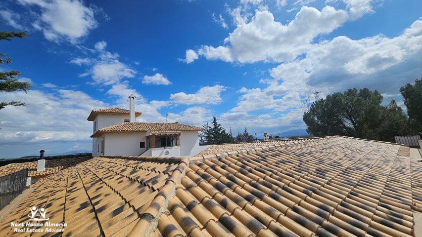 18 soveværelse Finca/Landehus til salg i Pozo Alcon med garage - € 835.000 (Ref: 8927244)