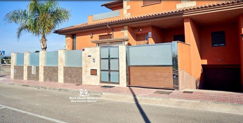 4 Zimmer Villa zu verkaufen in Pulpi mit Garage - 449.000 € (Ref: 8975967)