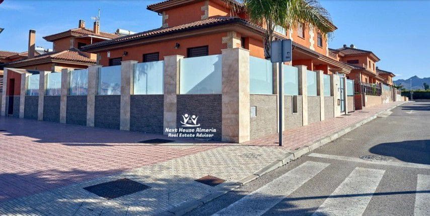 4 Zimmer Villa zu verkaufen in Pulpi mit Garage - 449.000 € (Ref: 8975967)