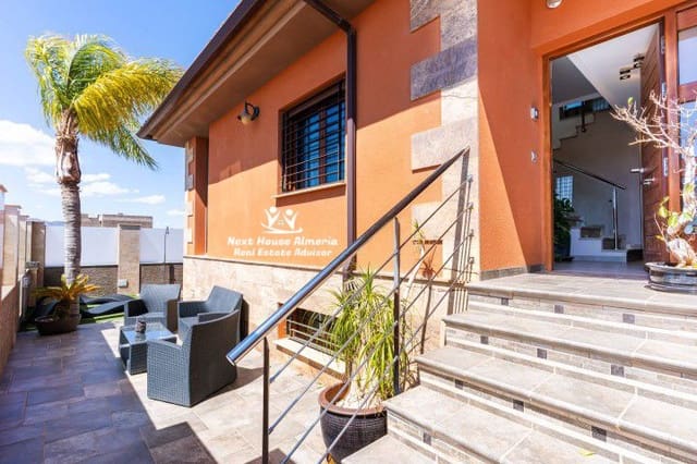 4 Zimmer Villa zu verkaufen in Pulpí mit Garage - 449.000 € (Ref: 8975967)