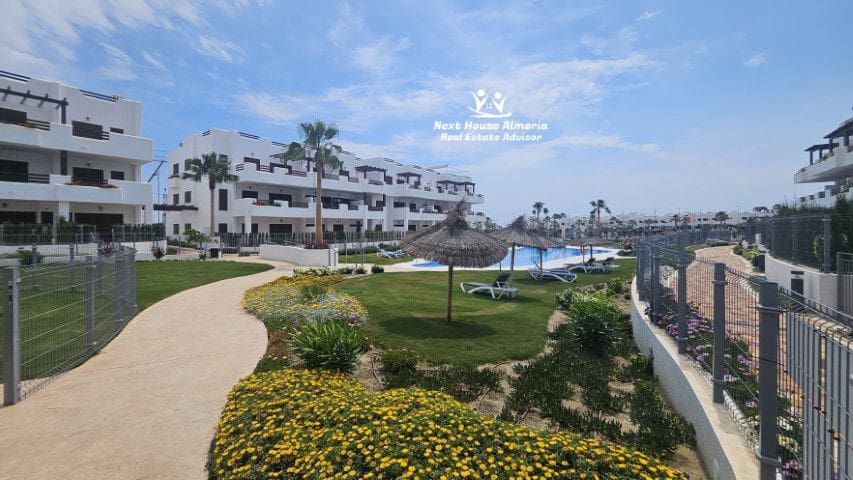 2 makuuhuone Kattohuoneisto myytävänä paikassa San Juan de los Terreros - 210 000 € (Ref: 9001803)