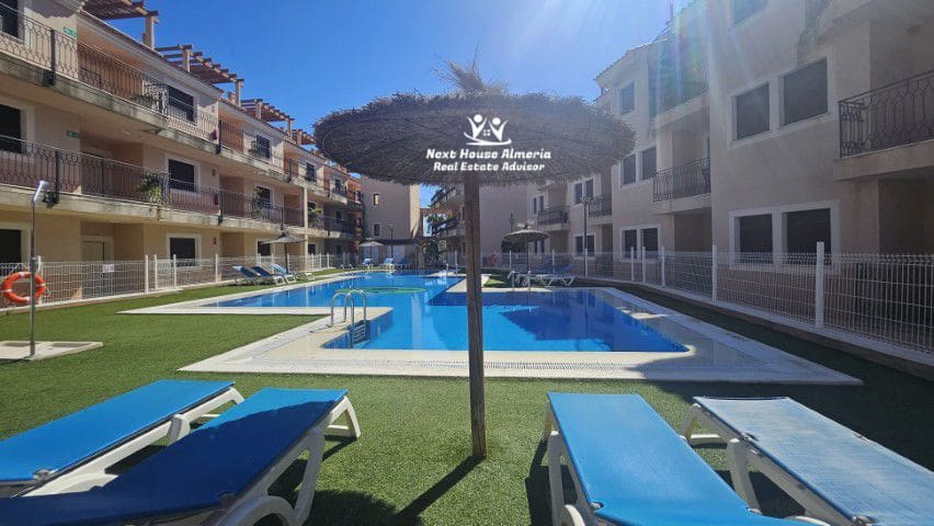 2 bedroom Penthouse for sale in Aguilas with garage - € 138,000 (Ref: 9018483)