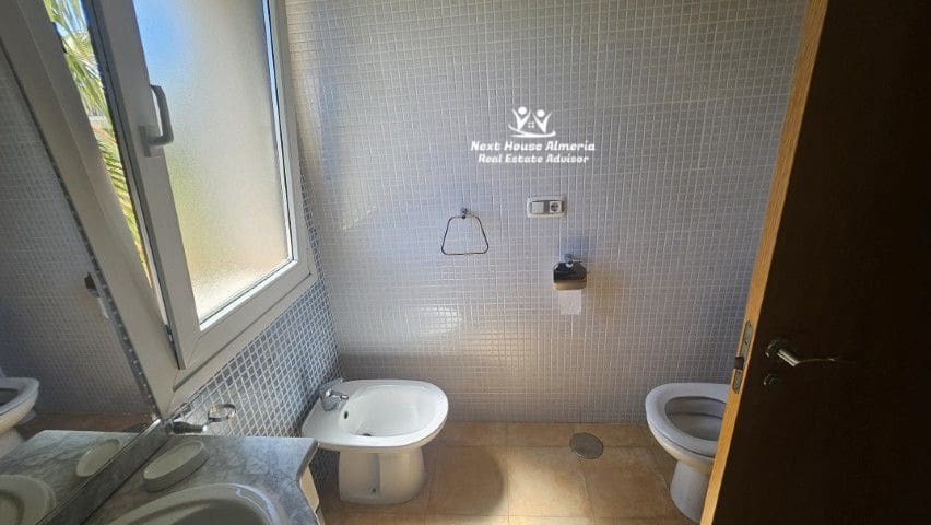 2 bedroom Penthouse for sale in Aguilas with garage - € 138,000 (Ref: 9018483)