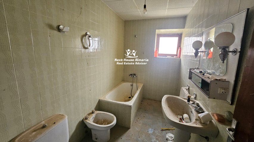 9 sypialnia Dom na sprzedaż w Cullar - 89 000 € (Ref: 9091948)