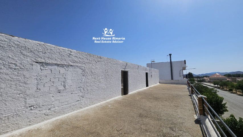 9 slaapkamer Huis te koop in Chirivel - € 175.000 (Ref: 9104908)