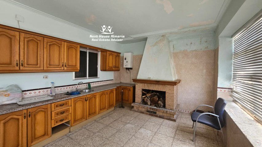 9 slaapkamer Huis te koop in Chirivel - € 175.000 (Ref: 9104908)