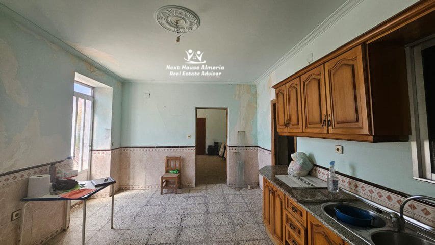 9 slaapkamer Huis te koop in Chirivel - € 175.000 (Ref: 9104908)