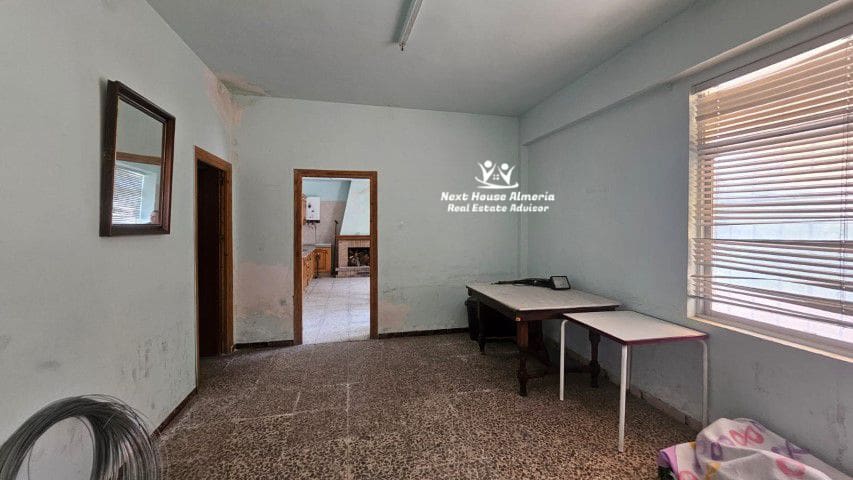 9 slaapkamer Huis te koop in Chirivel - € 175.000 (Ref: 9104908)