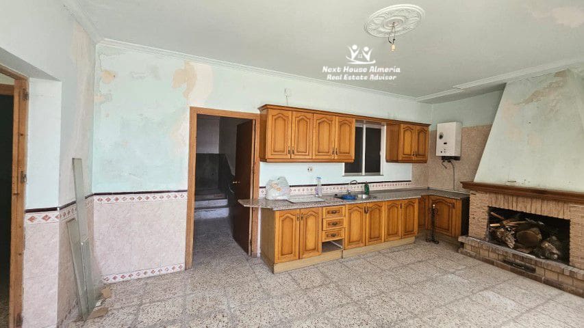 9 slaapkamer Huis te koop in Chirivel - € 175.000 (Ref: 9104908)