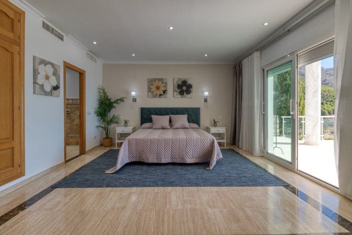 7 sypialnia Willa na sprzedaż w Valtocado - 1 900 000 € (Ref: 9109027)