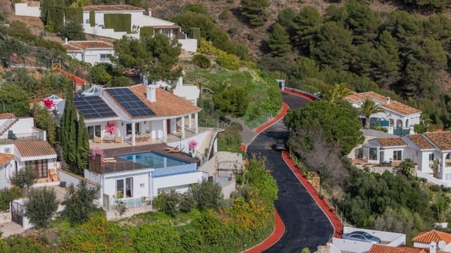 7 soverom Villa til salgs i Valtocado, Mijas - € 1 900 000 (Ref: 9109027)