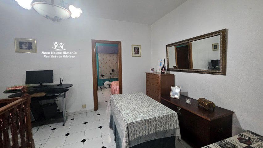 3 soveværelse Byhus til salg i Tabernas med garage - € 115.000 (Ref: 9130001)