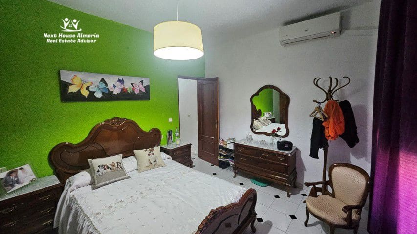 3 soveværelse Byhus til salg i Tabernas med garage - € 115.000 (Ref: 9130001)