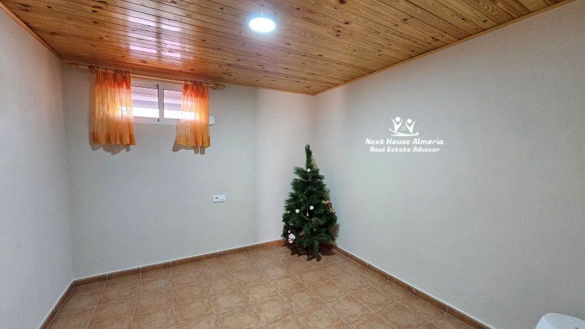 4 soveværelse Finca/Landehus til salg i Santopetar med garage - € 395.000 (Ref: 9145769)