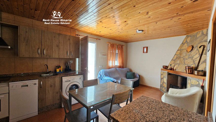 4 soveværelse Finca/Landehus til salg i Santopetar med garage - € 395.000 (Ref: 9145769)