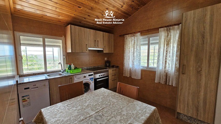 4 soveværelse Finca/Landehus til salg i Santopetar med garage - € 395.000 (Ref: 9145769)