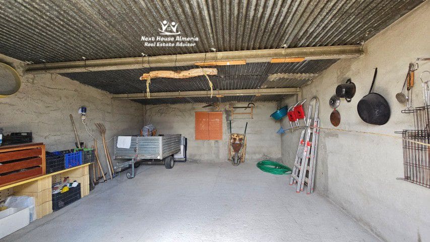 4 soveværelse Finca/Landehus til salg i Santopetar med garage - € 395.000 (Ref: 9145769)