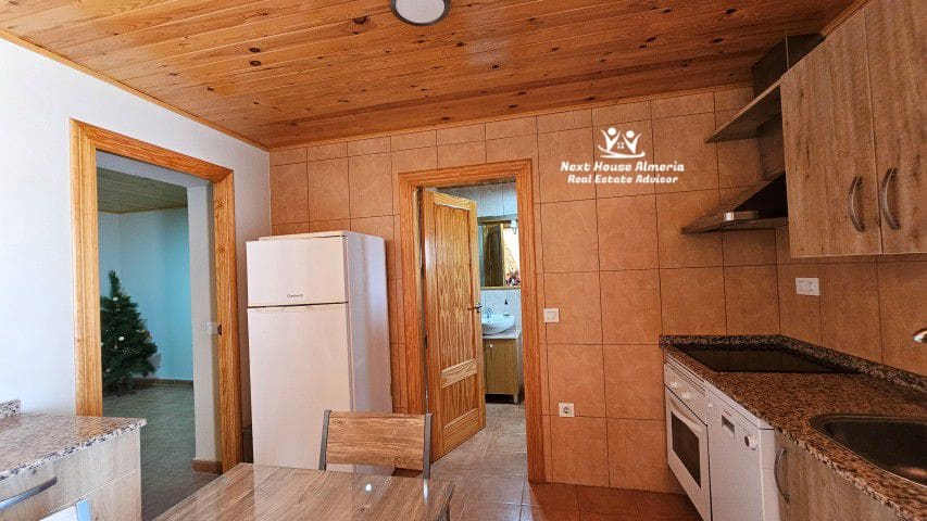 4 soveværelse Finca/Landehus til salg i Santopetar med garage - € 395.000 (Ref: 9145769)