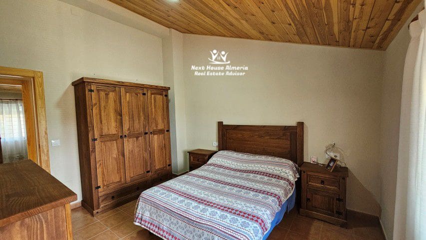 4 soveværelse Finca/Landehus til salg i Santopetar med garage - € 395.000 (Ref: 9145769)