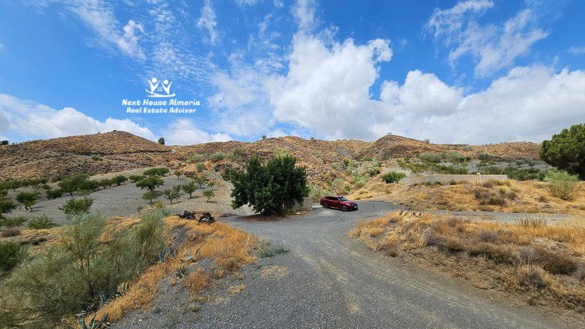 4 soveværelse Finca/Landehus til salg i Santopetar med garage - € 395.000 (Ref: 9145769)