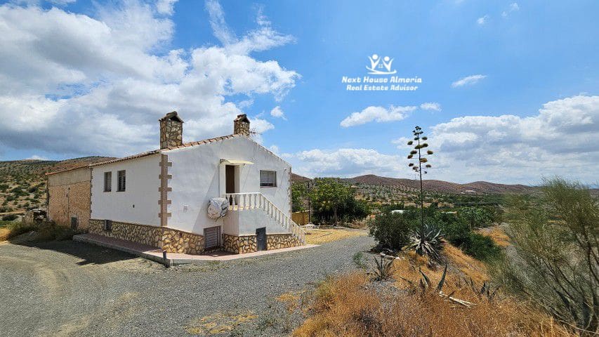 4 soveværelse Finca/Landehus til salg i Santopetar med garage - € 395.000 (Ref: 9145769)