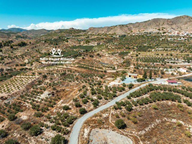 3 soveværelse Finca/Landehus til salg i Somontin med garage - € 145.000 (Ref: 9187215)