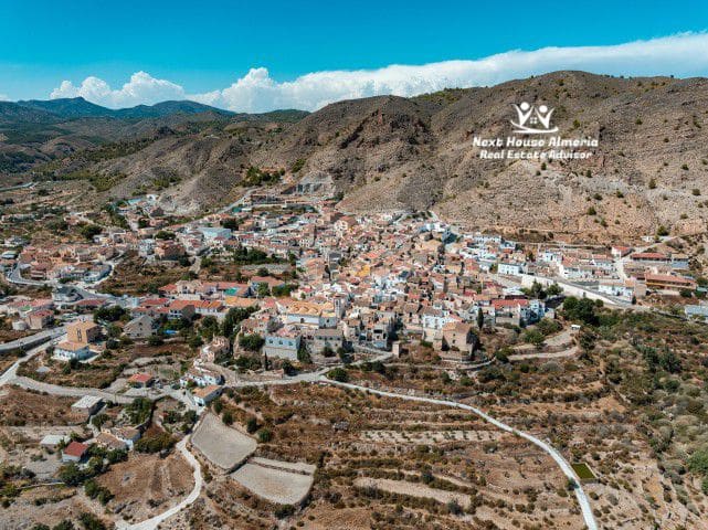 3 soveværelse Finca/Landehus til salg i Somontin med garage - € 145.000 (Ref: 9187215)