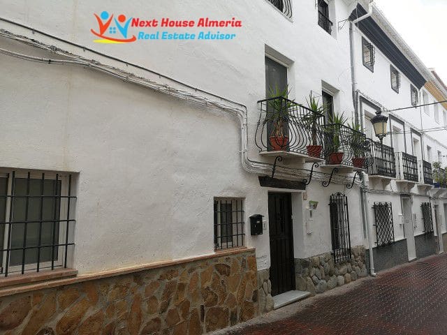 5 chambre Maison de Ville à vendre à Albanchez - 99 000 € (Ref: 9189684)