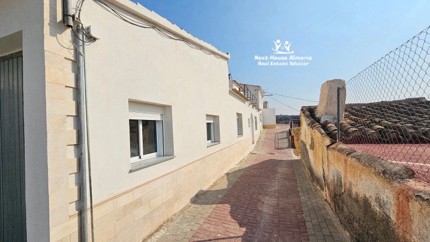 2 soveværelse Byhus til salg i Partaloa med garage - € 99.900 (Ref: 9191348)