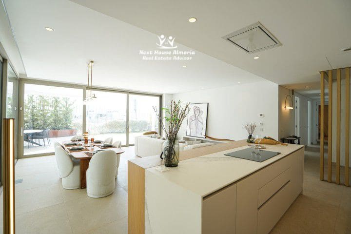 2 bedroom Apartment for sale in La Quinta with garage - € 1,299,000 (Ref: 9191349)