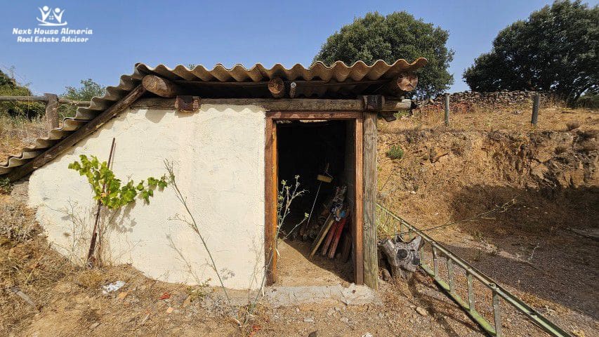 2 bedroom Finca/Country House for sale in Sierro - € 149,950 (Ref: 9196297)