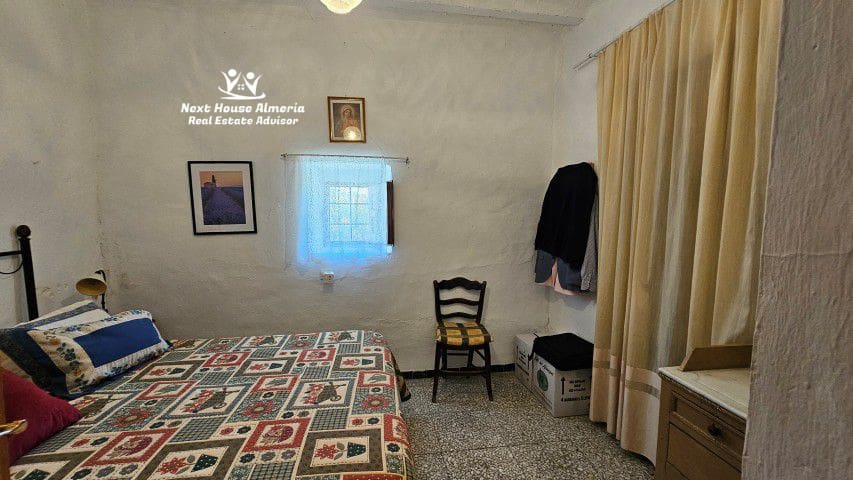 8 soveværelse Finca/Landehus til salg i Oria med garage - € 159.000 (Ref: 9247444)